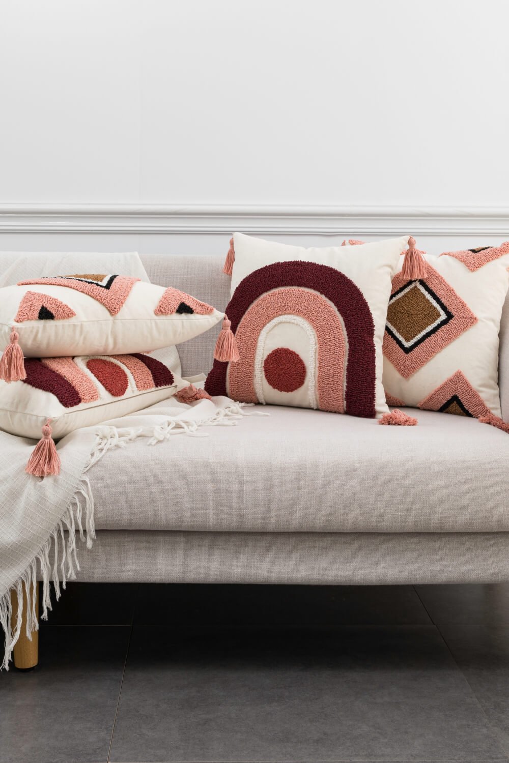 4 Styles Geometric Graphic Tassel Pillow Cover - BloomBliss.com