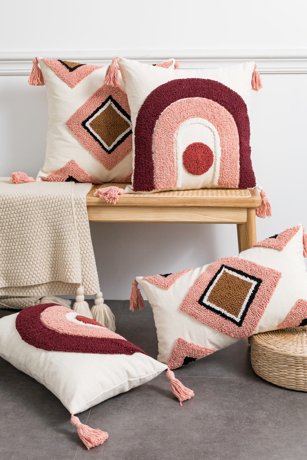 4 Styles Geometric Graphic Tassel Pillow Cover - BloomBliss.com