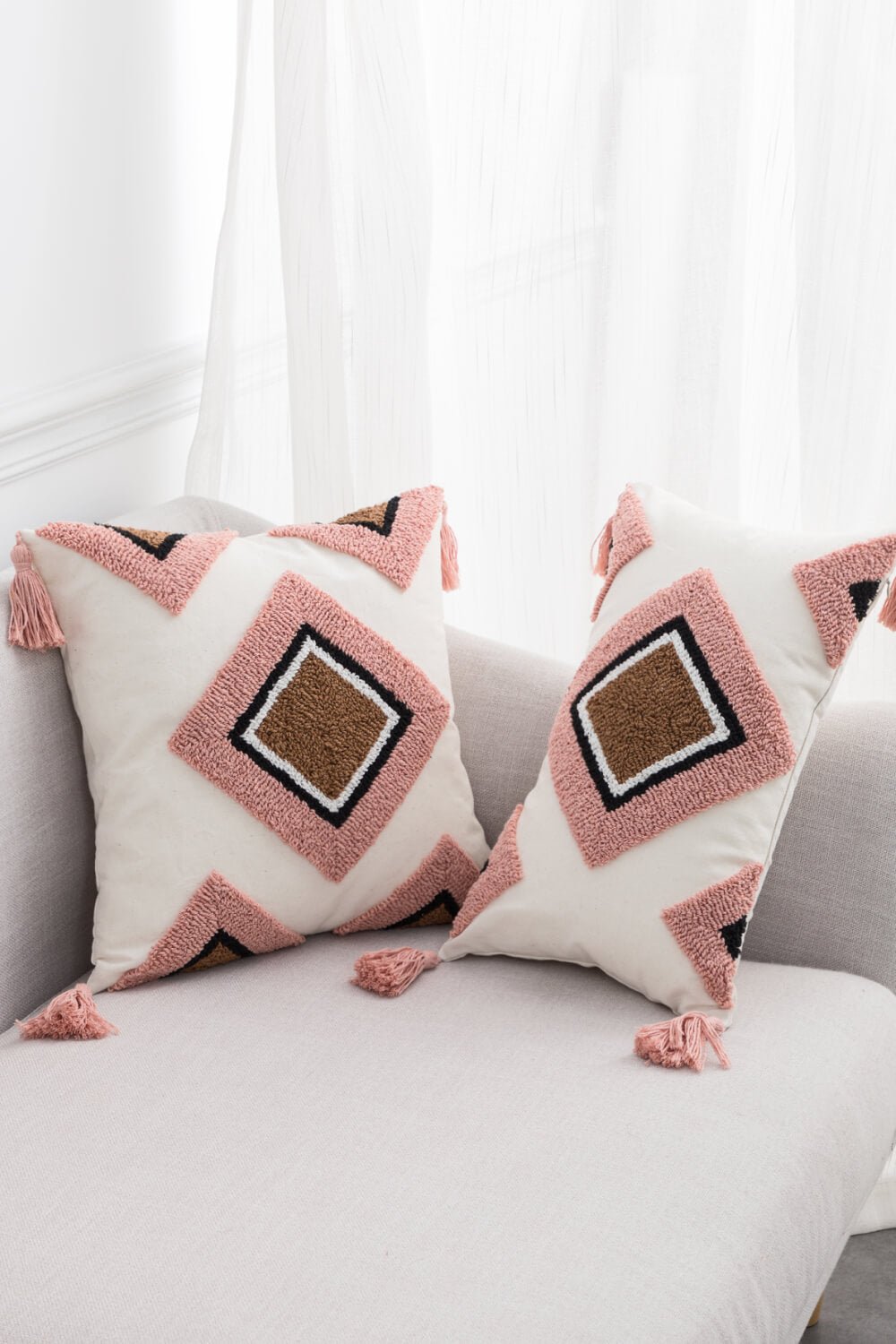 4 Styles Geometric Graphic Tassel Pillow Cover - BloomBliss.com