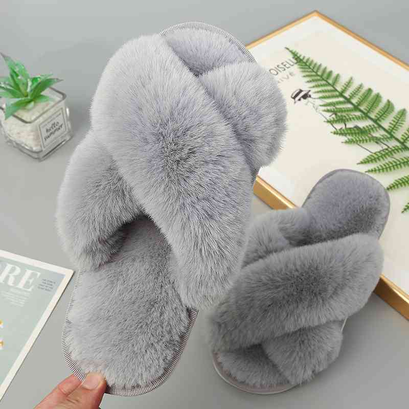 Faux Fur Crisscross Strap Slippers - BloomBliss.com