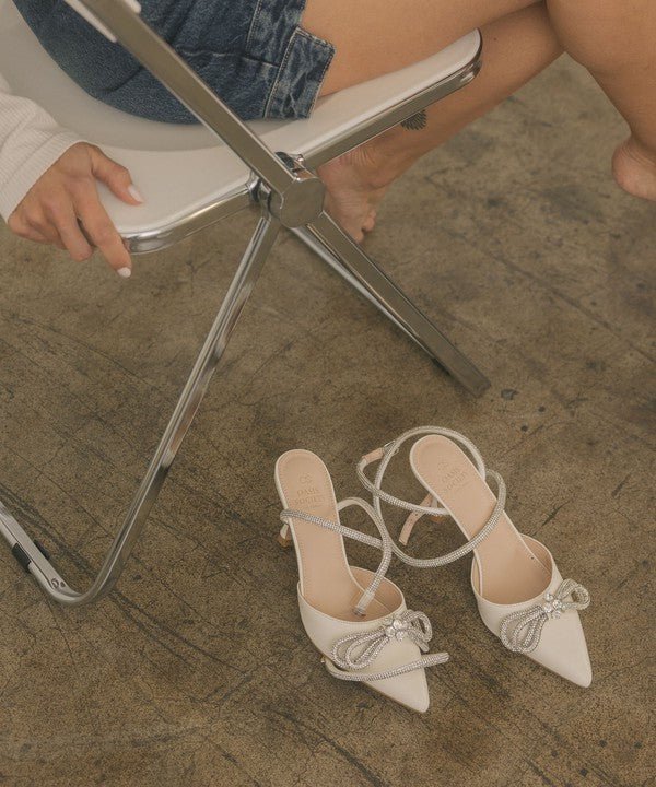 OASIS SOCIETY Chelsea - Bow Front Kitten Heel - BloomBliss.com