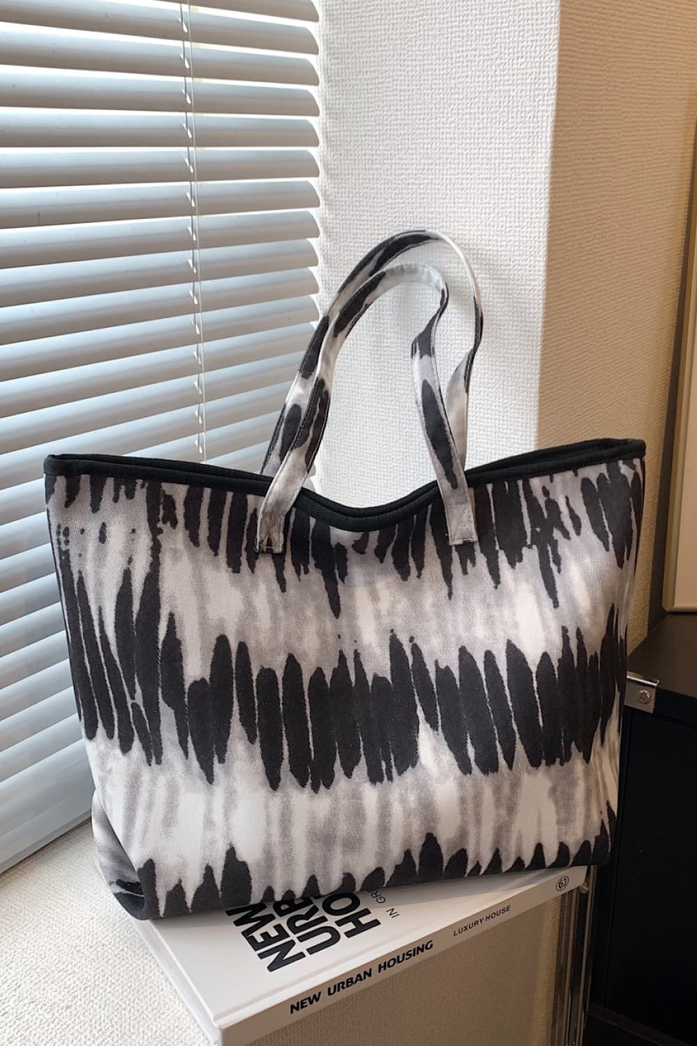 Printed PU Leather Tote Bag - BloomBliss.com