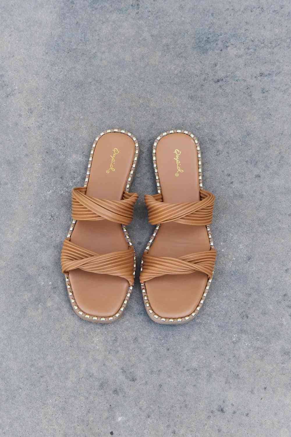 Qupid Summertime Fine Double Strap Twist Sandals - BloomBliss.com