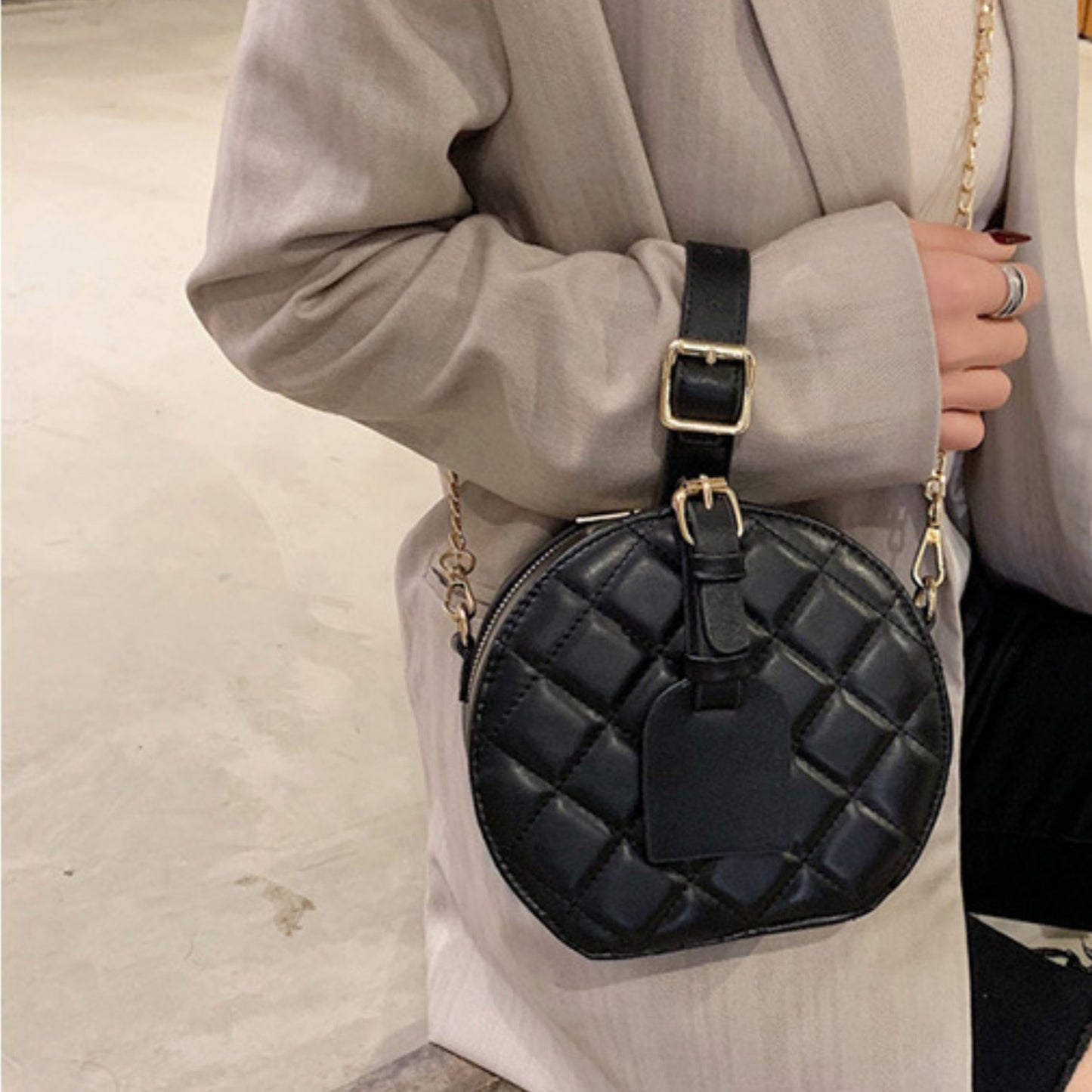 Stylish Round Wrist Bag - BloomBliss.com