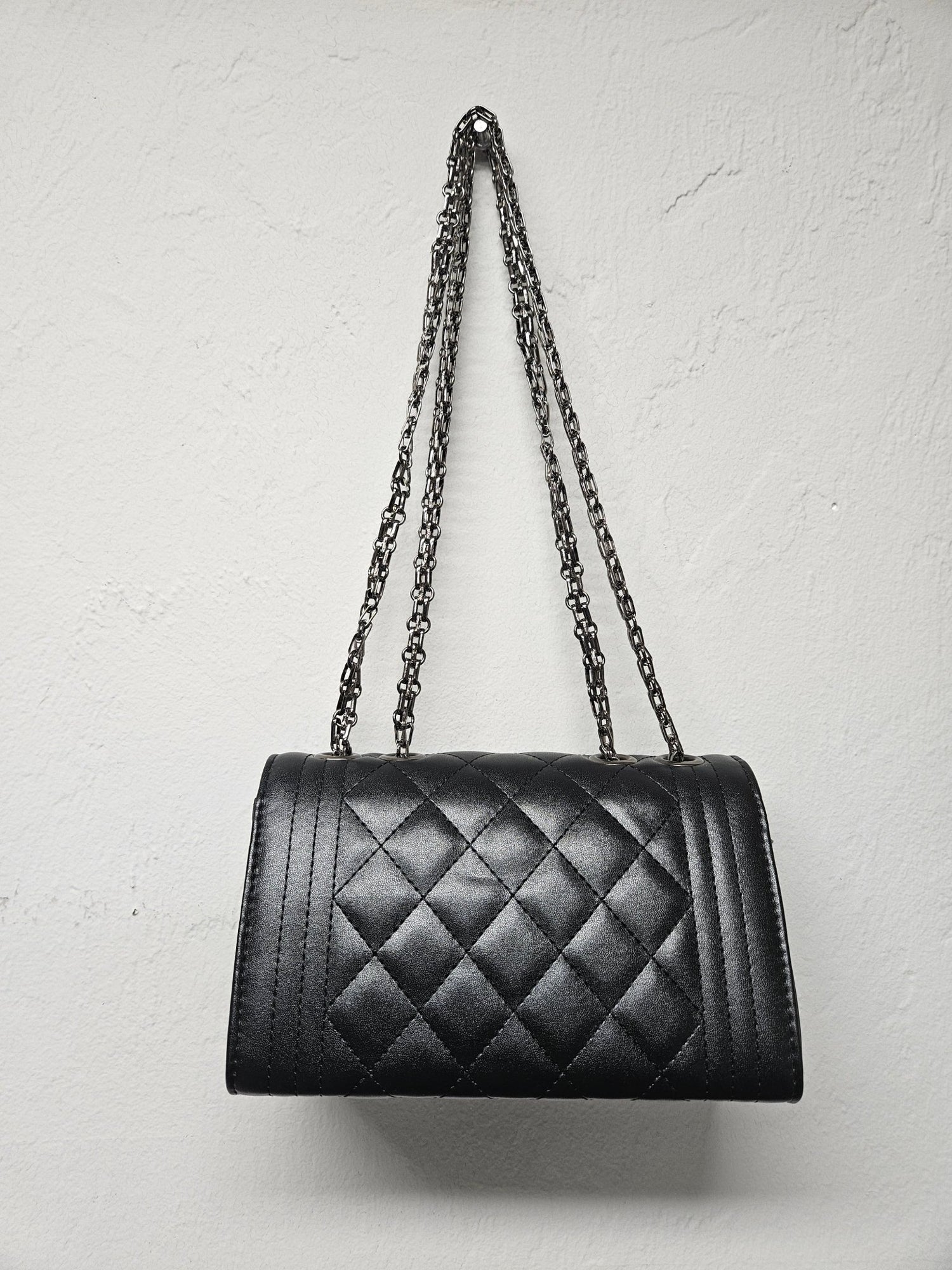 Elegant Black Quilted Bag - BloomBliss.com