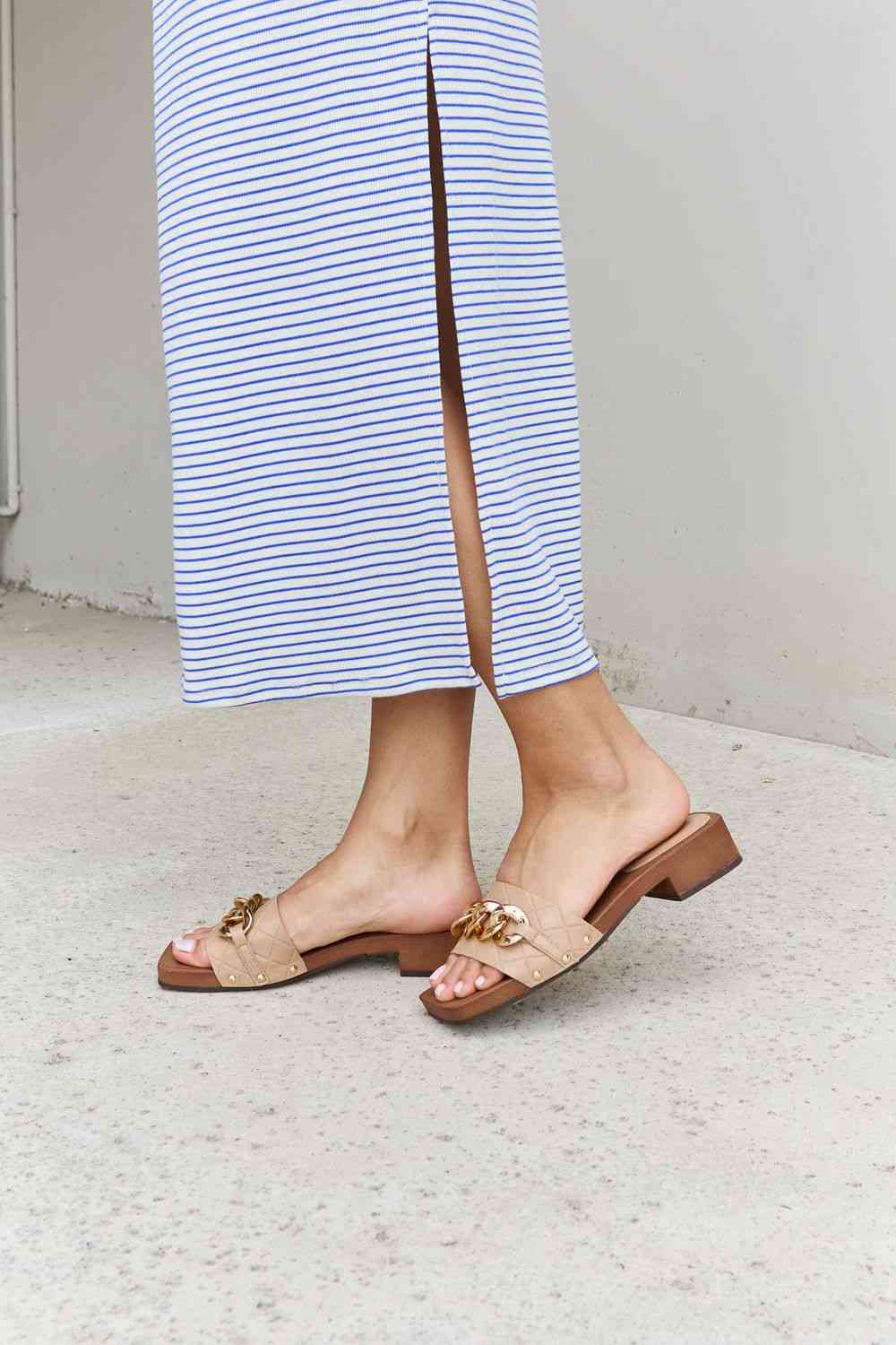 Forever Link Square Toe Chain Detail Clog Sandal in Tan - BloomBliss.com