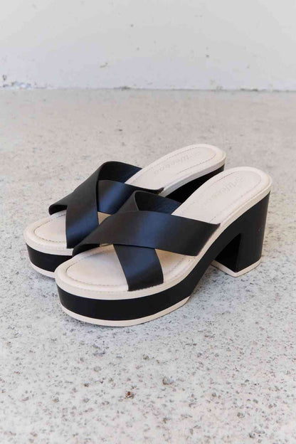 Weeboo Cherish The Moments Contrast Platform Sandals in Black - BloomBliss.com